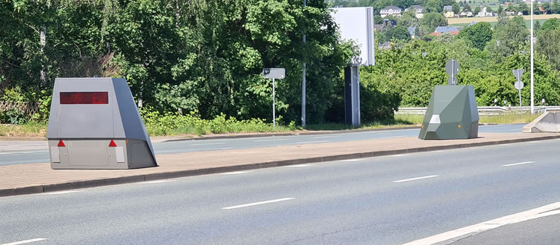 Poliscan Anhänger in Chemnitz auf der B 95